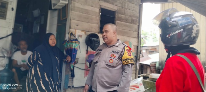 Pembinaan dan teguran kepada warga yang memelihara hewan peliharaan dilingkungan RT. 02 dan RT. 15