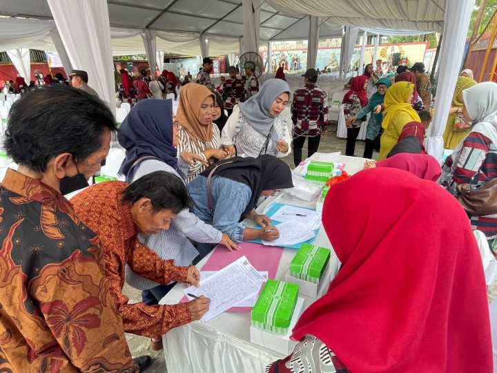 Serah Terima Kegiatan Probebaya Tahun 2024 untuk Kecamatan Samarinda Kota