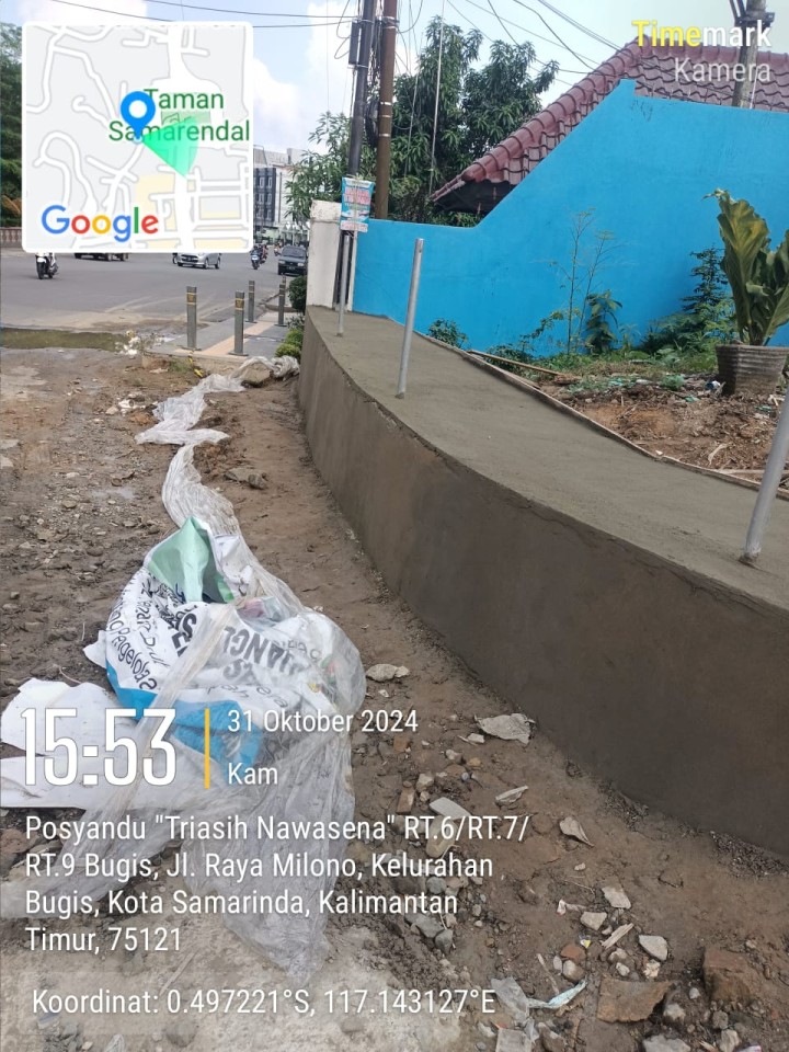 Kegiatan Penurapan Bak Sampah RT. 09 Lingkungan Kelurahan Bugis