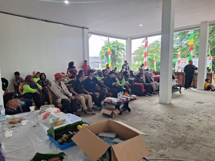 Jalan Santai Dalam Rangka Memperingati HUT Kota Samarinda Ke-357 dan HUT Ke-65 Pemerintah Kota Samarinda