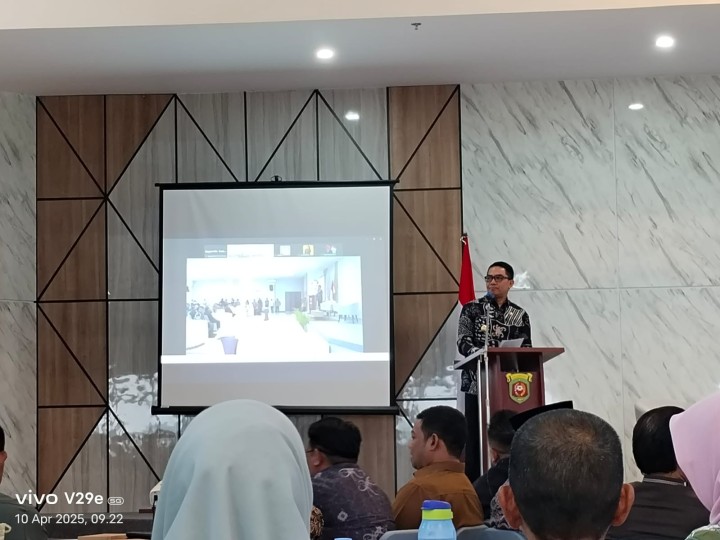 Sinergi Pembangunan: Kelurahan Bugis Ikut Menghadiri Kegiatan Musrenbang dan Sosialisasi Probebaya 2025
