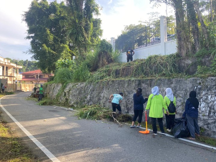 Kelurahan Bugis Gelar Gotong Royong Massal, Wali Kota Samarinda Turut Hadir