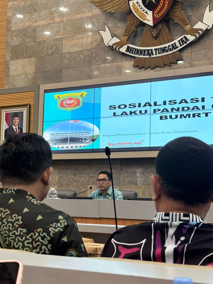 Kelurahan Bugis Dukung Inklusi Keuangan Melalui Sosialisasi Laku Pandai untuk BUMRT