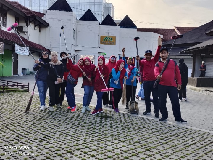 Aksi Bersama untuk Kebersihan dan Ketertiban Citra Niaga