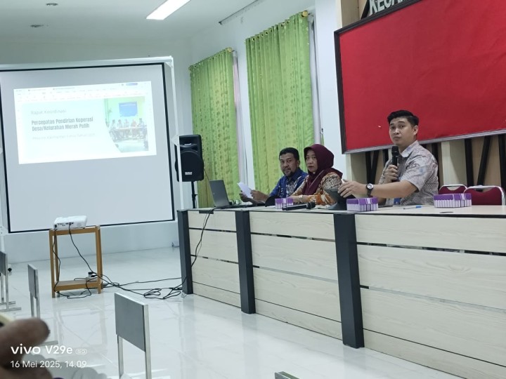 Kelurahan Bugis Hadiri Rapat Koordinasi Percepatan Pendirian Koperasi Merah Putih