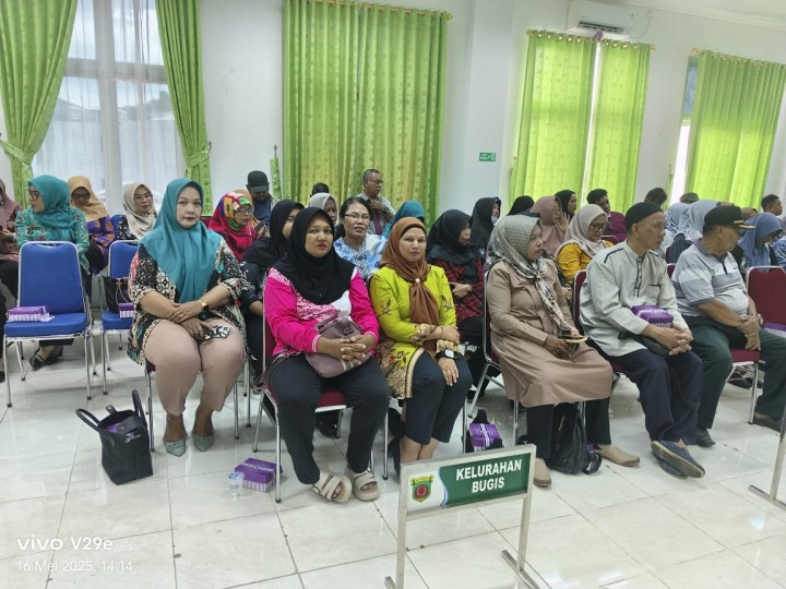 Kelurahan Bugis Hadiri Rapat Koordinasi Percepatan Pendirian Koperasi Merah Putih