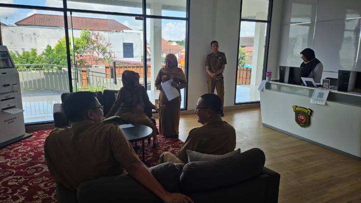 Kunjungan Koordinasi dan Pemantauan Pelayanan Publik di Kelurahan Bugis