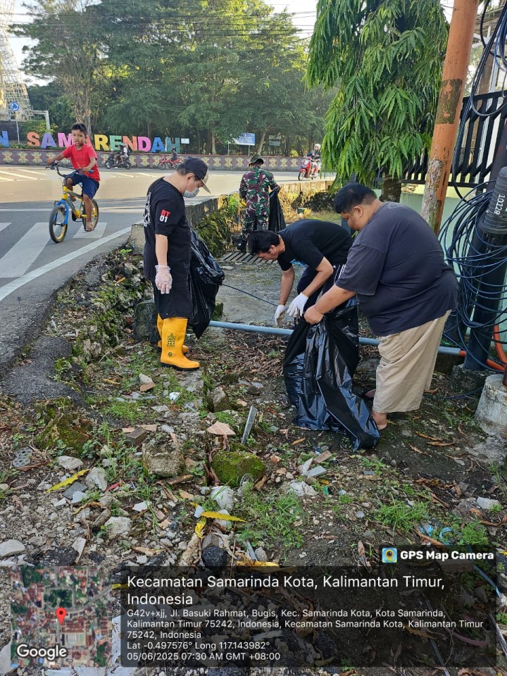 Pelaksanaan Gotong Royong Serentak Kelurahan Bugis dalam Rangka Hari Lingkungan Hidup 2025
