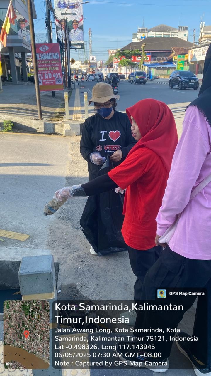 Pelaksanaan Gotong Royong Serentak Kelurahan Bugis dalam Rangka Hari Lingkungan Hidup 2025