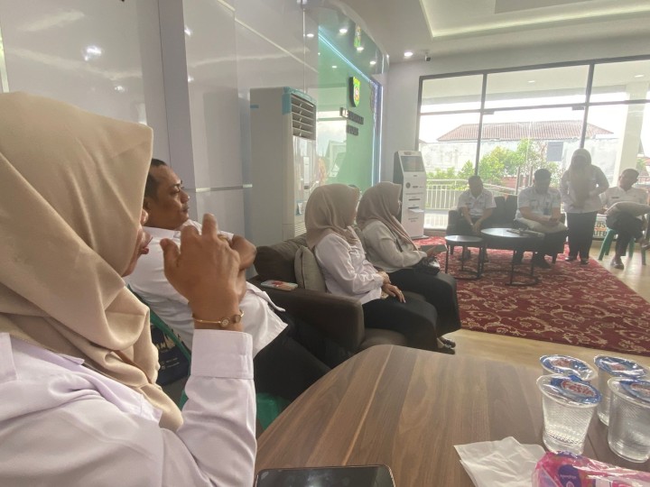 Pembinaan Kecamatan Samarinda Kota terhadap Kinerja dan Lingkungan Kelurahan Bugis