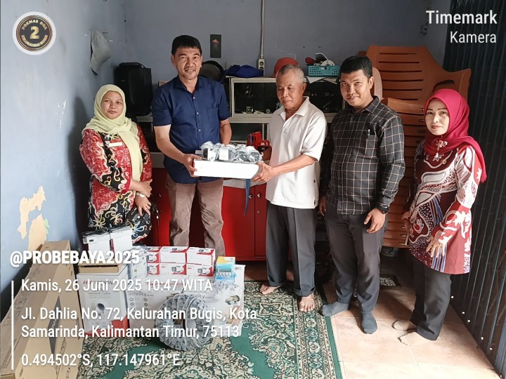 Penyerahan Sarana Prasarana Probebaya di RT 04 Kelurahan Bugis
