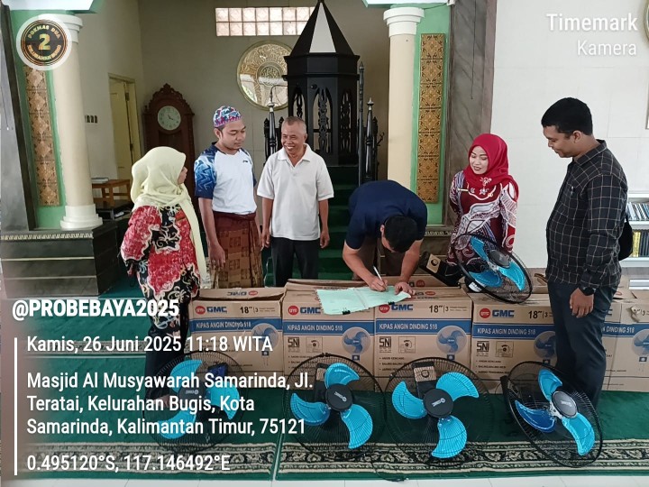 Penyerahan Sarana Prasarana Probebaya di RT 04 Kelurahan Bugis