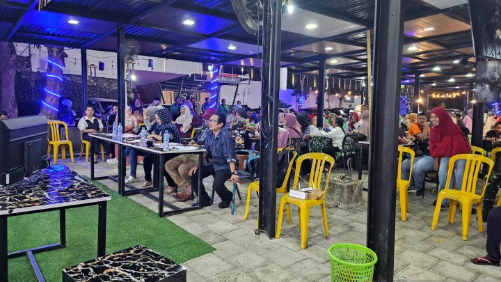 Kelurahan Bugis Rayakan Kemerdekaan dengan Lomba Voli dan Karaoke