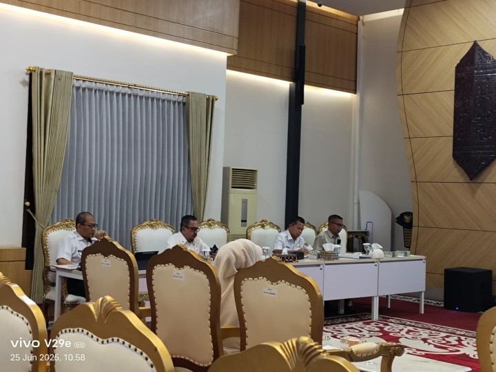 Kelurahan Bugis Ikuti Presentasi Rencana Kerja TA 2026 di Hadapan Wali Kota Samarinda