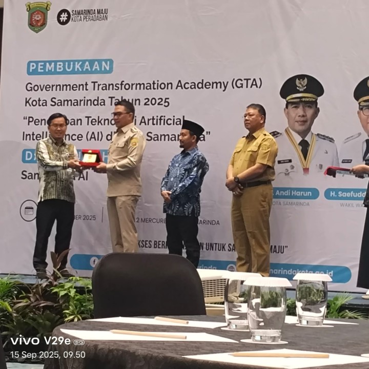 Kelurahan Bugis Hadiri Pembukaan Government Transformation Academy (GTA) dan Launching Samarinda AI