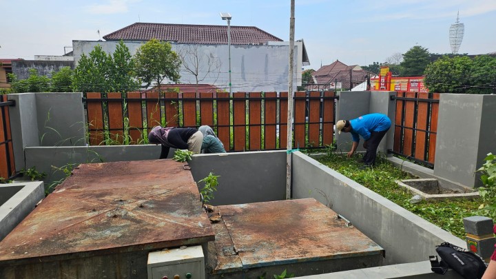 Kelurahan Bugis Laksanakan Gotong Royong dan Pengelolaan Sampah Terpilah