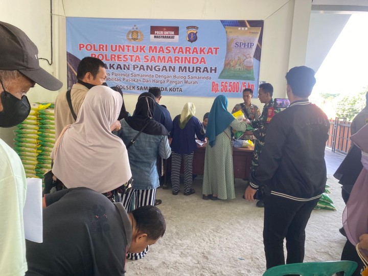 Polresta Samarinda Gelar Gerakan Pangan Murah Bersama Bulog untuk Jaga Stabilitas Harga