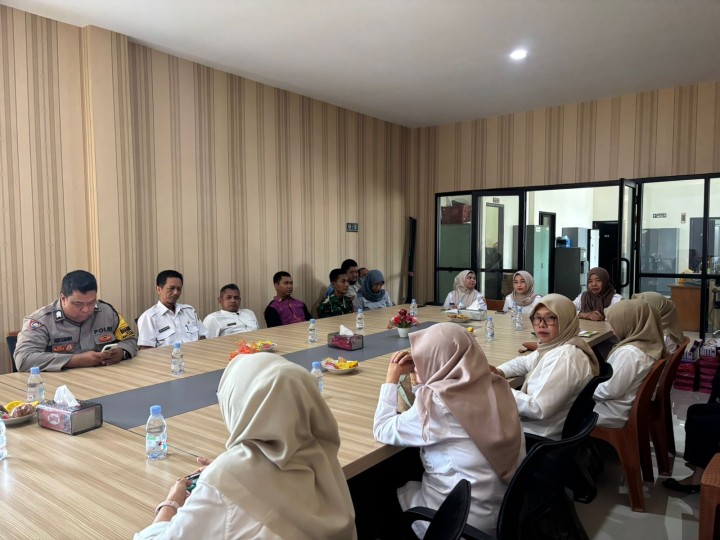 Kecamatan Samarinda Kota Laksanakan Pembinaan dan E-Monev Probebaya di Kelurahan Bugis