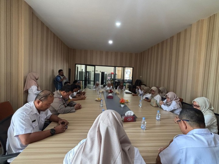 Kecamatan Samarinda Kota Laksanakan Pembinaan dan E-Monev Probebaya di Kelurahan Bugis