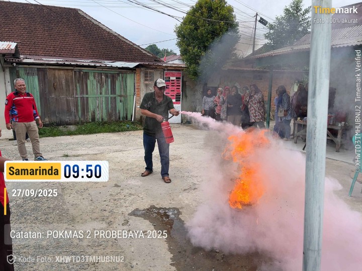 Peningkatan Kesiapsiagaan Warga RT 18 Kelurahan Bugis Melalui Sosialisasi Pencegahan Kebakaran