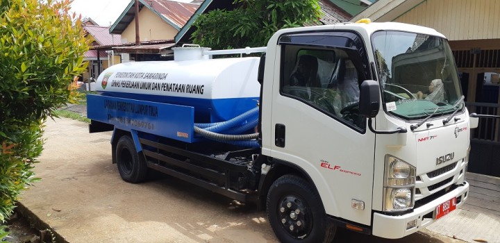 PENYEDOTAN LUMPUR TINJA RT 13