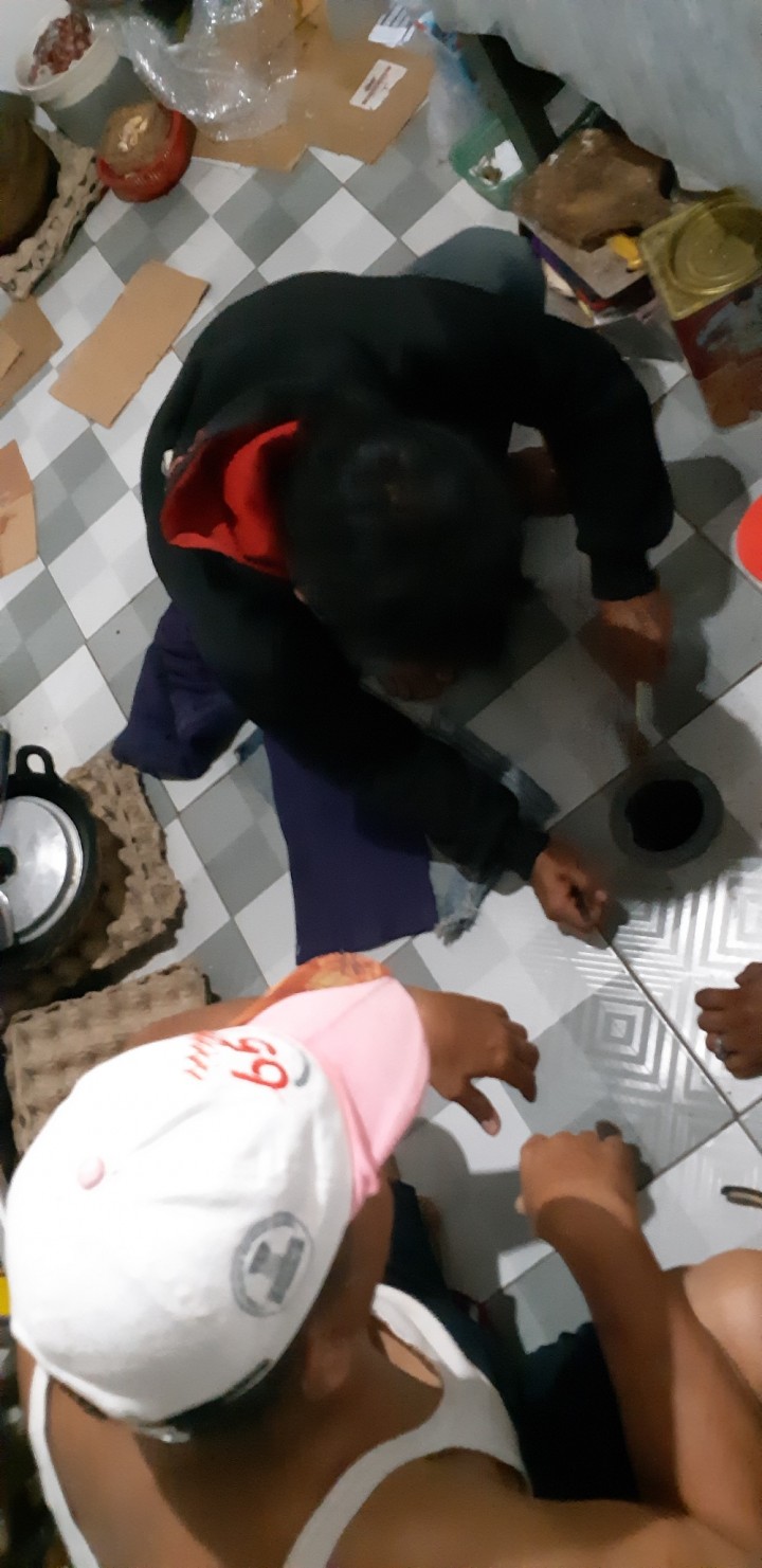 PENYEDOTAN LUMPUR TINJA RT 13