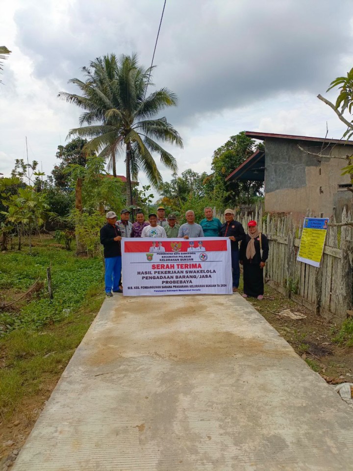 Serah Terima Kegiatan Probebaya Bidang Sapras Semenisasi Jalan Kelurahan Bukuan Tahun 2024