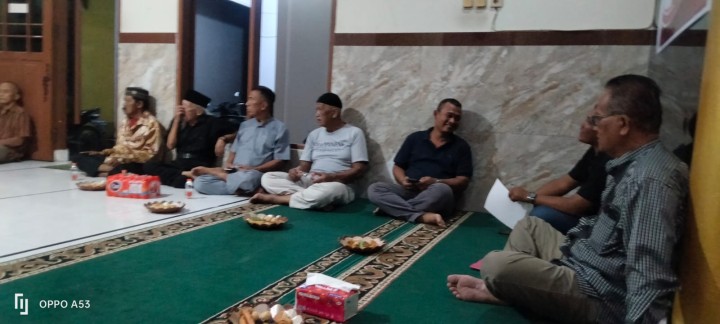 REMBUG WARGA RT 15 KELURAHAN GUNUNG KELUA