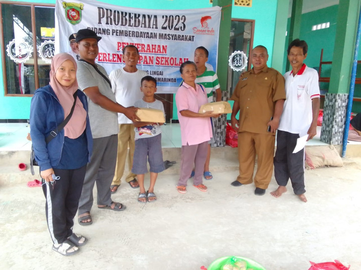 Penyerahan Bantuan Perlengkapan Sekolah Kegiatan Pemberdayaan Tahun 2023