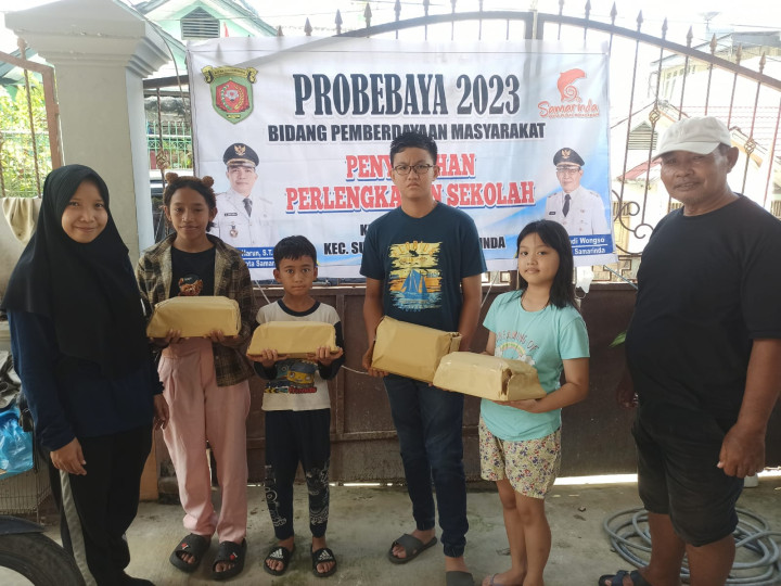 Penyerahan Bantuan Perlengkapan Sekolah Kegiatan Pemberdayaan Tahun 2023