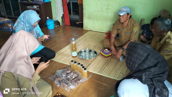 KUNJUNGAN DINAS KOPERASI, UKM DAN PERINDUSTRIAN KOTA SAMARINDA