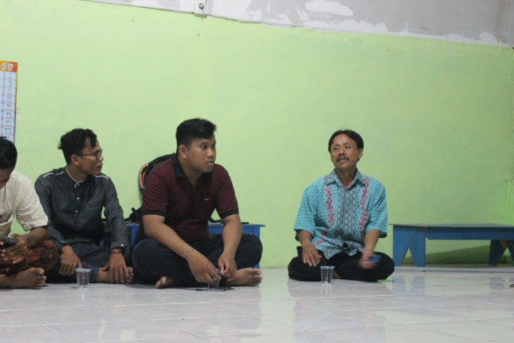 RAPAT BERSAMA PEMUDA - PEMUDI RT 04 DAN RT 05 DALAM RANGKA PENGADAAN HUT RI 74