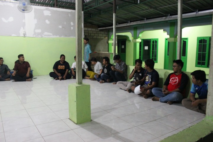 RAPAT BERSAMA PEMUDA - PEMUDI RT 04 DAN RT 05 DALAM RANGKA PENGADAAN HUT RI 74