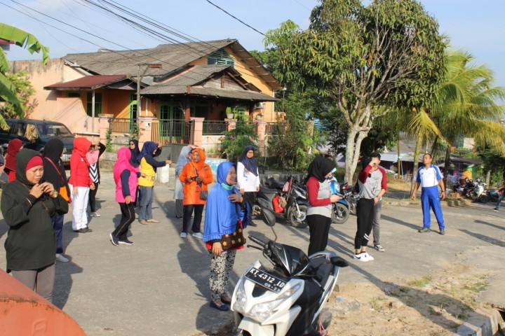 Senam Bersama Dengan Seluruh Kelurahan Kecamatan Samarinda Seberang
