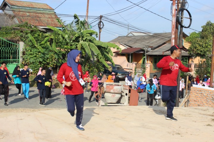 Senam Bersama Dengan Seluruh Kelurahan Kecamatan Samarinda Seberang