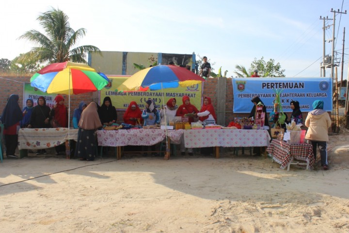 Senam Bersama Dengan Seluruh Kelurahan Kecamatan Samarinda Seberang