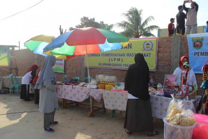 Senam Bersama Dengan Seluruh Kelurahan Kecamatan Samarinda Seberang