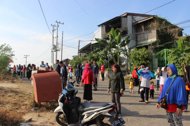 Senam Bersama Dengan Seluruh Kelurahan Kecamatan Samarinda Seberang