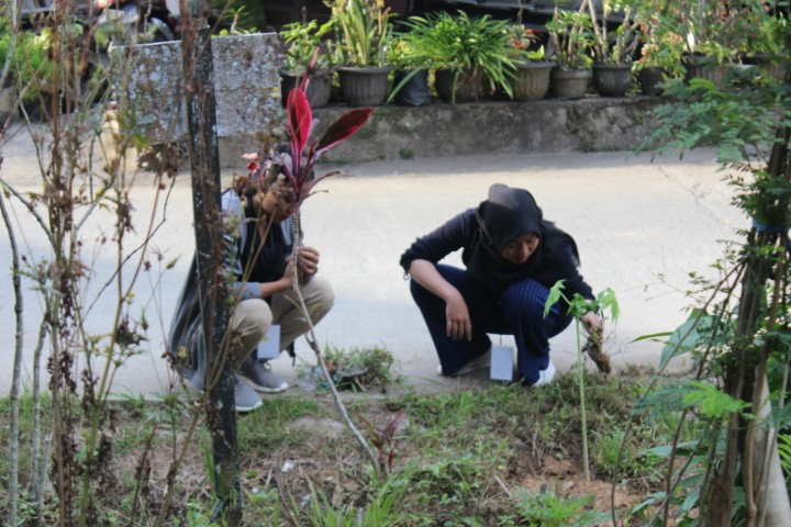 Kegiatan Gotong Royong RT 04 & RT 05