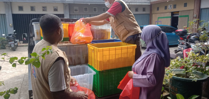 Distribusi minyak goreng curah melalui RT