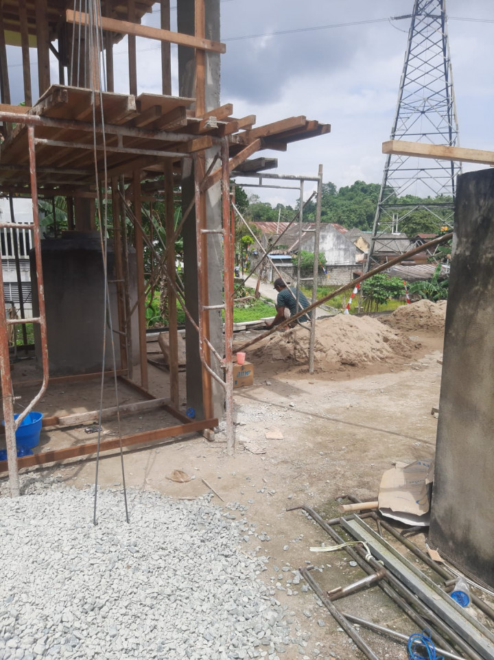 PEMBUATAN DUDUKAN MENARA MUSHOLA  NUUL IMAN RT 07