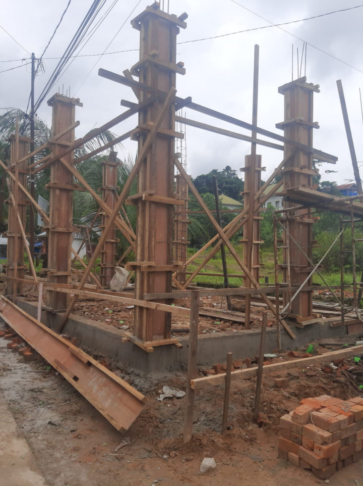 PEMBUATAN DUDUKAN MENARA MUSHOLA  NUUL IMAN RT 07