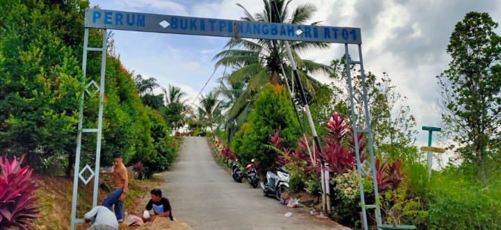 PEMBUATAN GAPURA RT 01 JL.APT.PRANOTO PERUM.BUKIT PINANG BAHARI