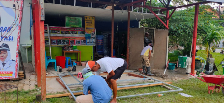 REHAB BALAI RT (SEKRETARIAT BANK SAMPAH) RT 01 PERUM.BUKIT PINANG BAHARI