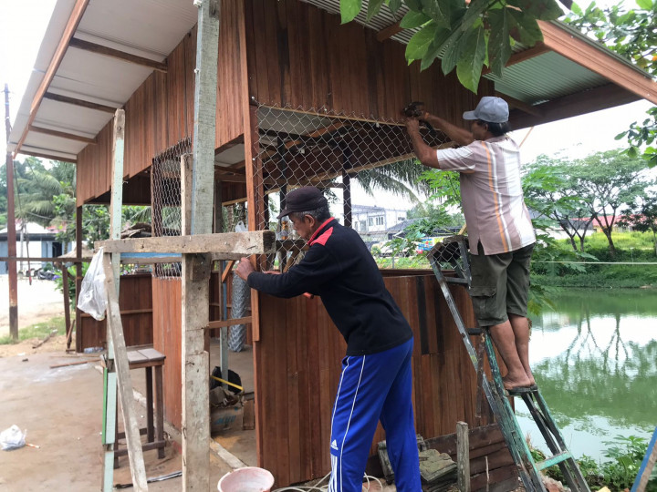 PEMBUATAN POSKAMLING RT.02 PERUM.BUKIT PINANG BAHARI