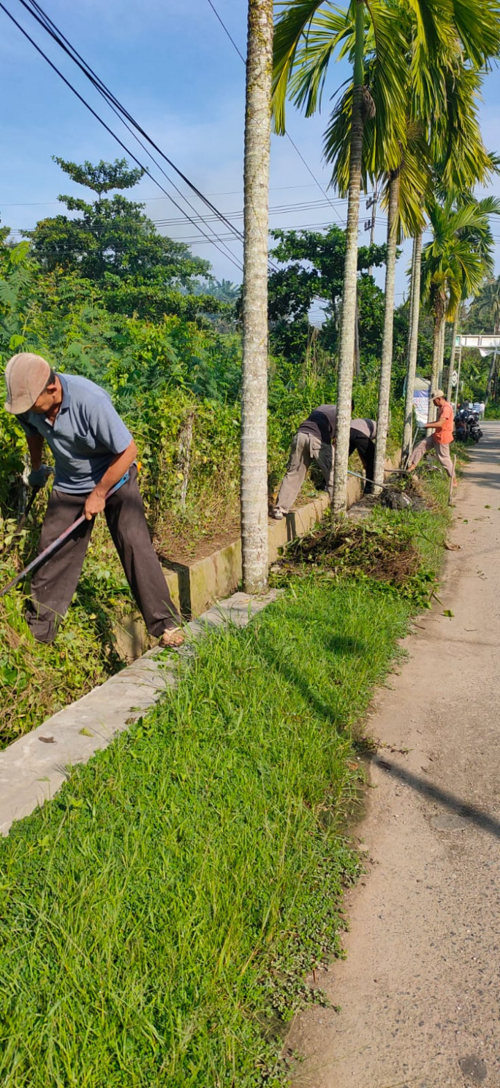 GOTONG ROYONG GUNUNG PANJANG