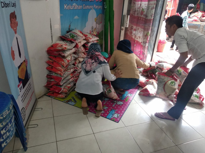 PEMBAGIAN BERAS DARI BADAN PANGAN NASIONAL