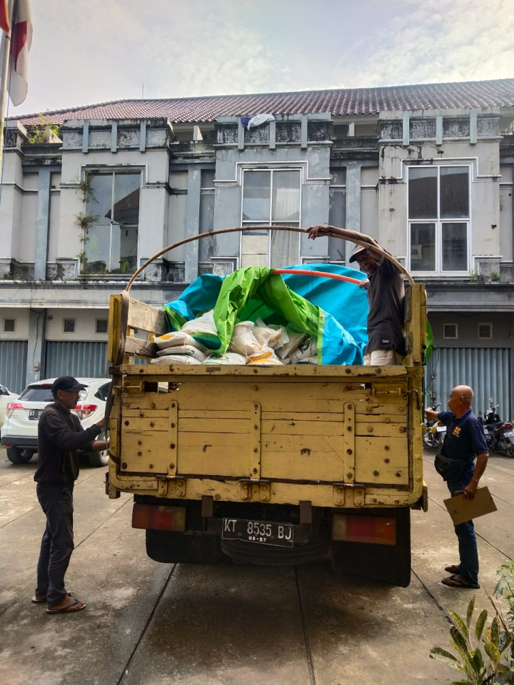 PEMBAGIAN BERAS DARI BADAN PANGAN NASIONAL