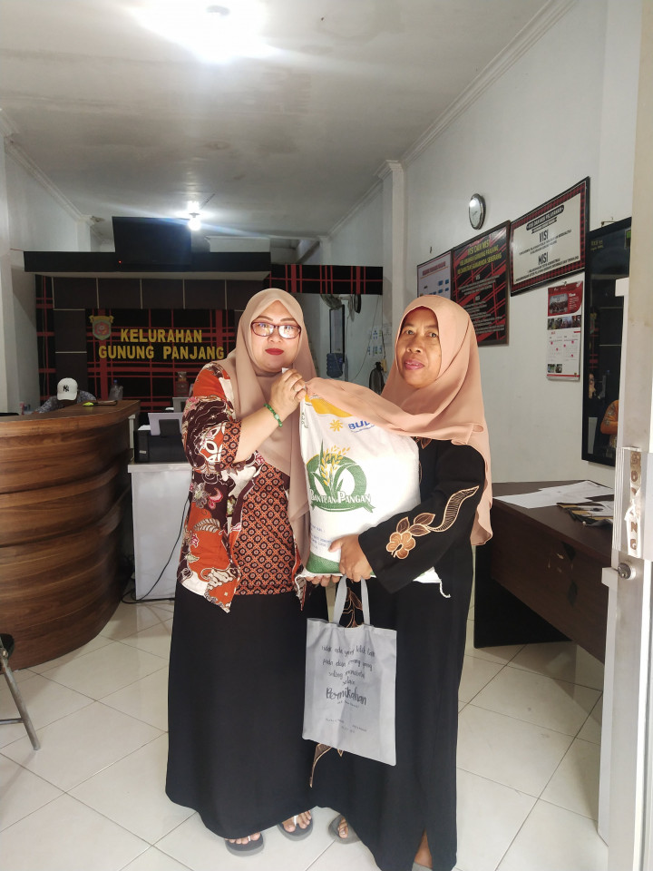 PEMBAGIAN BERAS DARI BADAN PANGAN NASIONAL