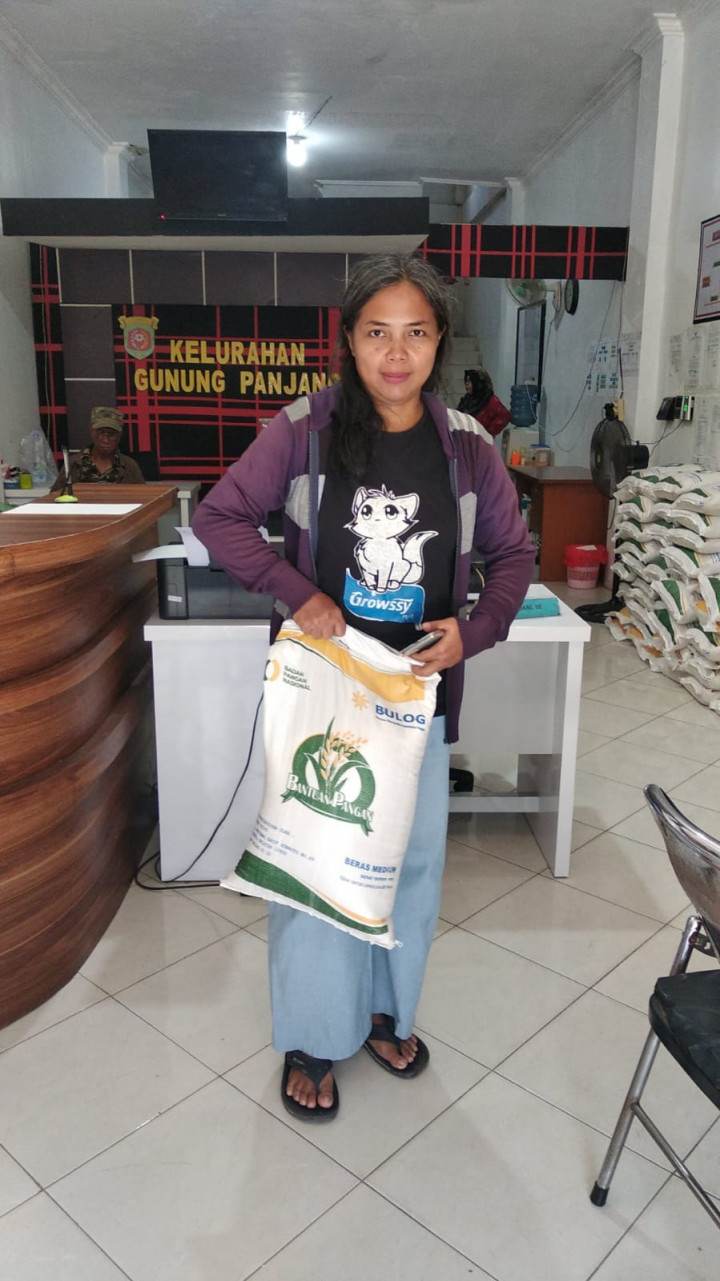 PEMBAGIAN BERAS DARI BADAN PANGAN NASIONAL